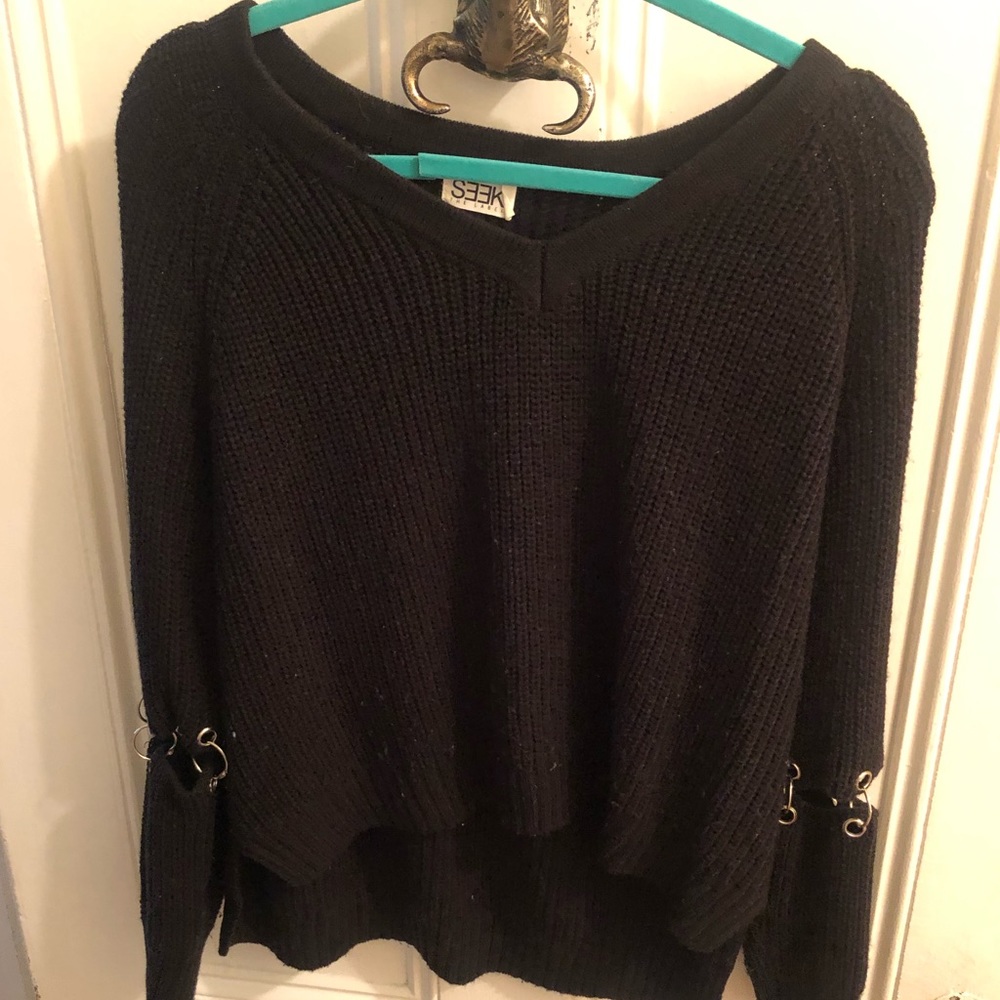 SEEK Chainlink sleeve Sweater